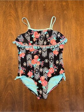 Girls one piece swimsuit large 10/12